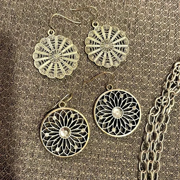 Silver Sparkle! CUTE - Picture 4 of 11